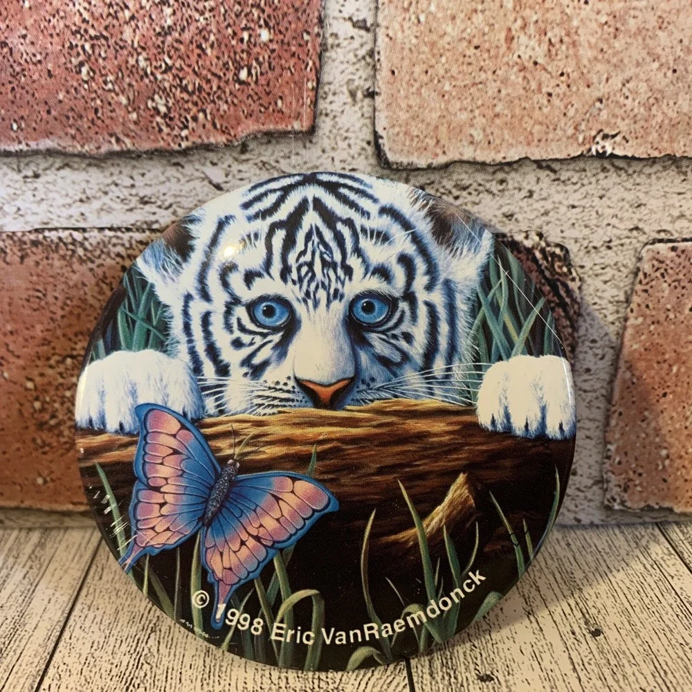 1998 Eric Van Raemdonck Metal Pin Button White Tiger Vintage 3